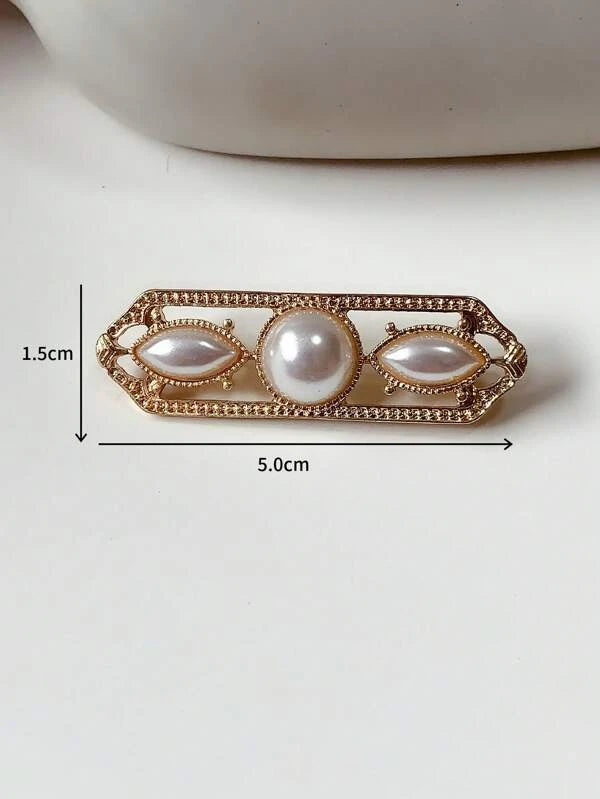 Isla Brooch