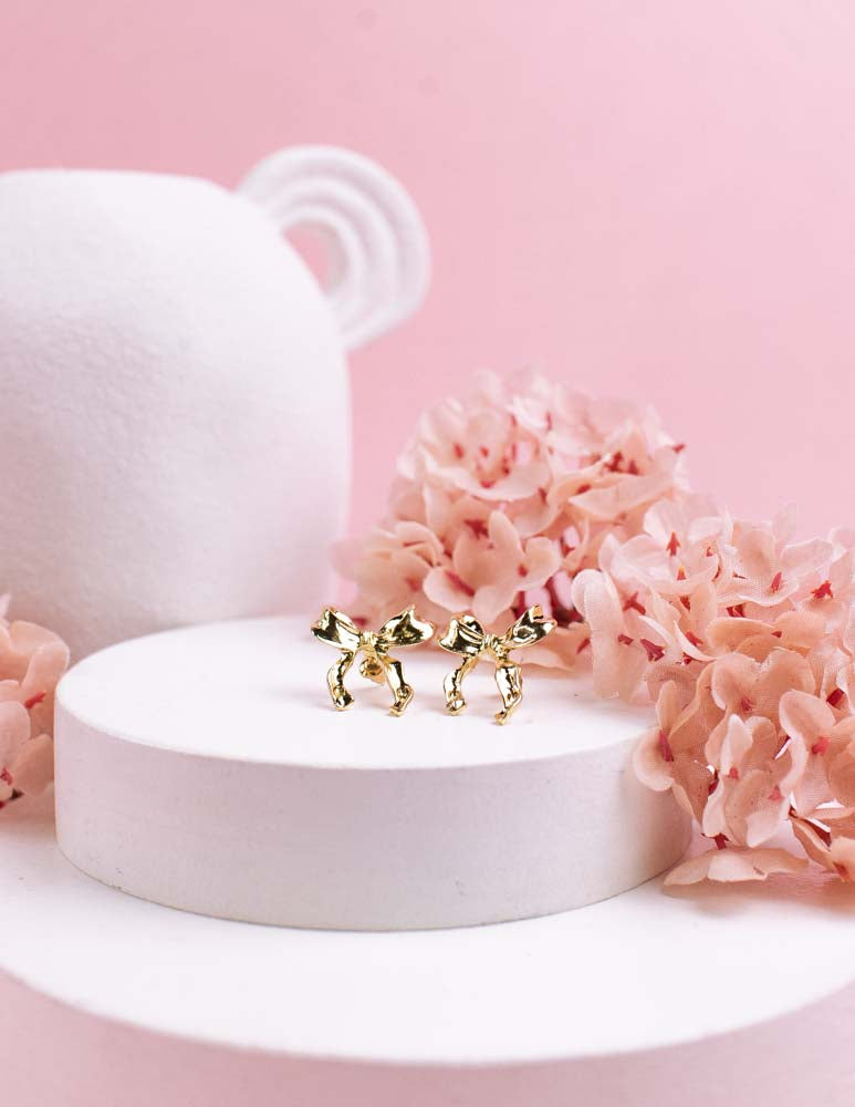 Ruffle + Bow Short Bowknot Earrings