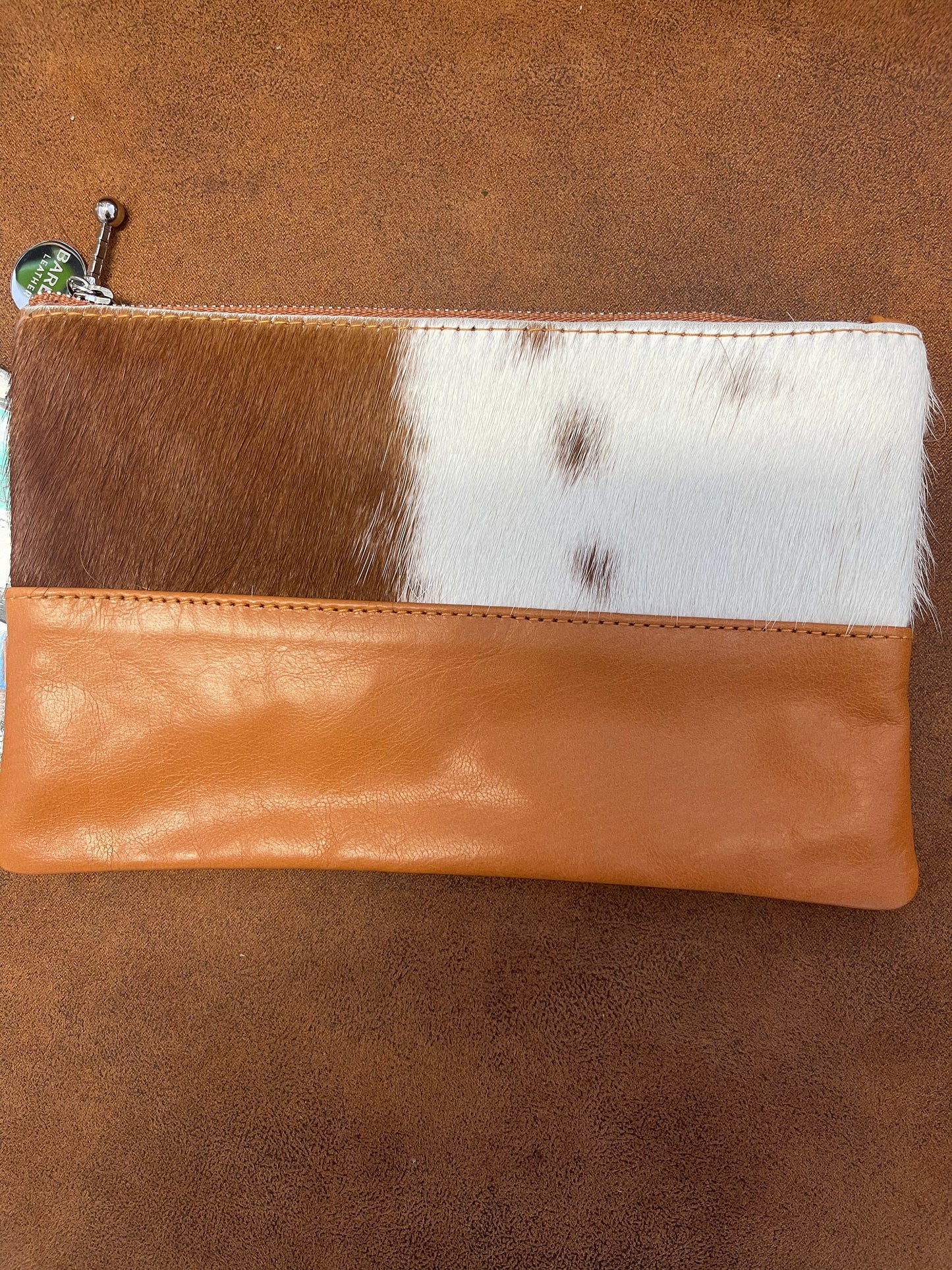 Ada medium clutch