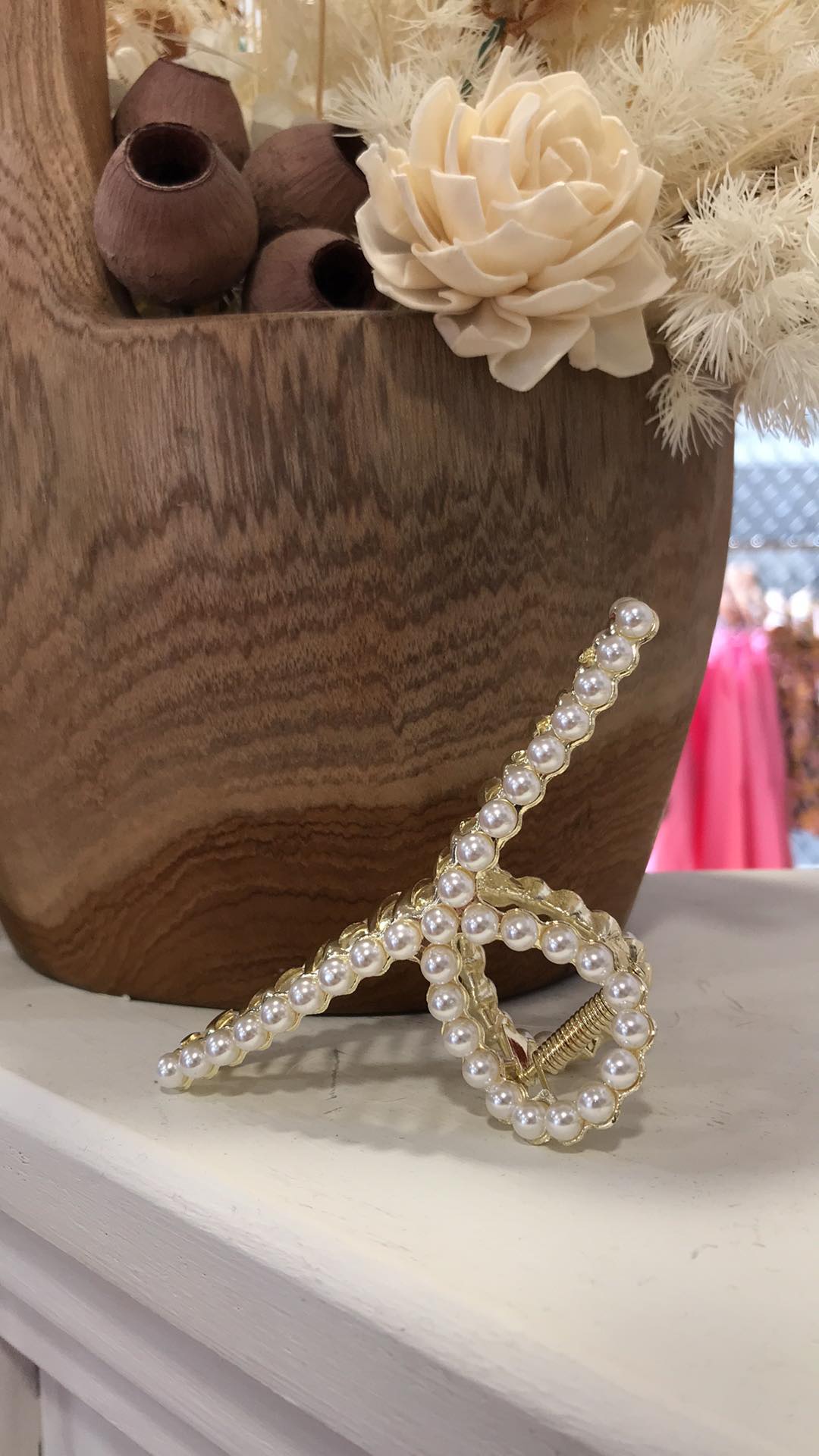 Pearl and Metal Claw Clip