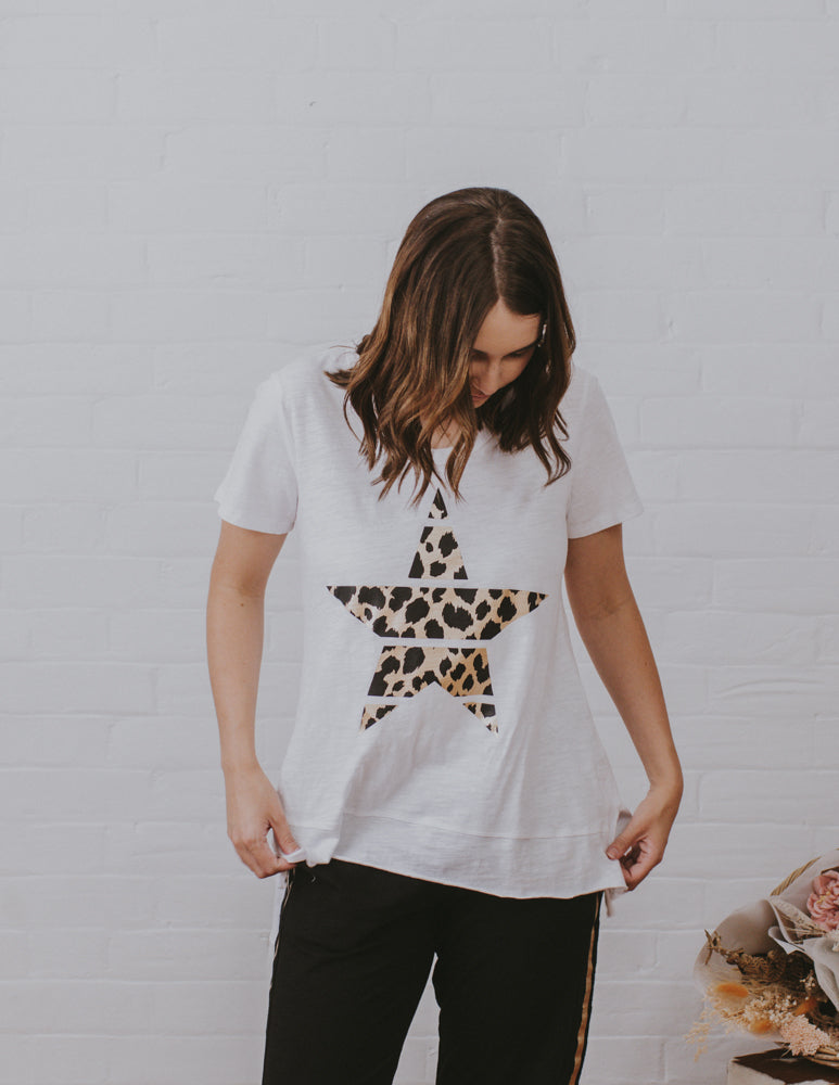 Toni Leopard Star Striped Tee