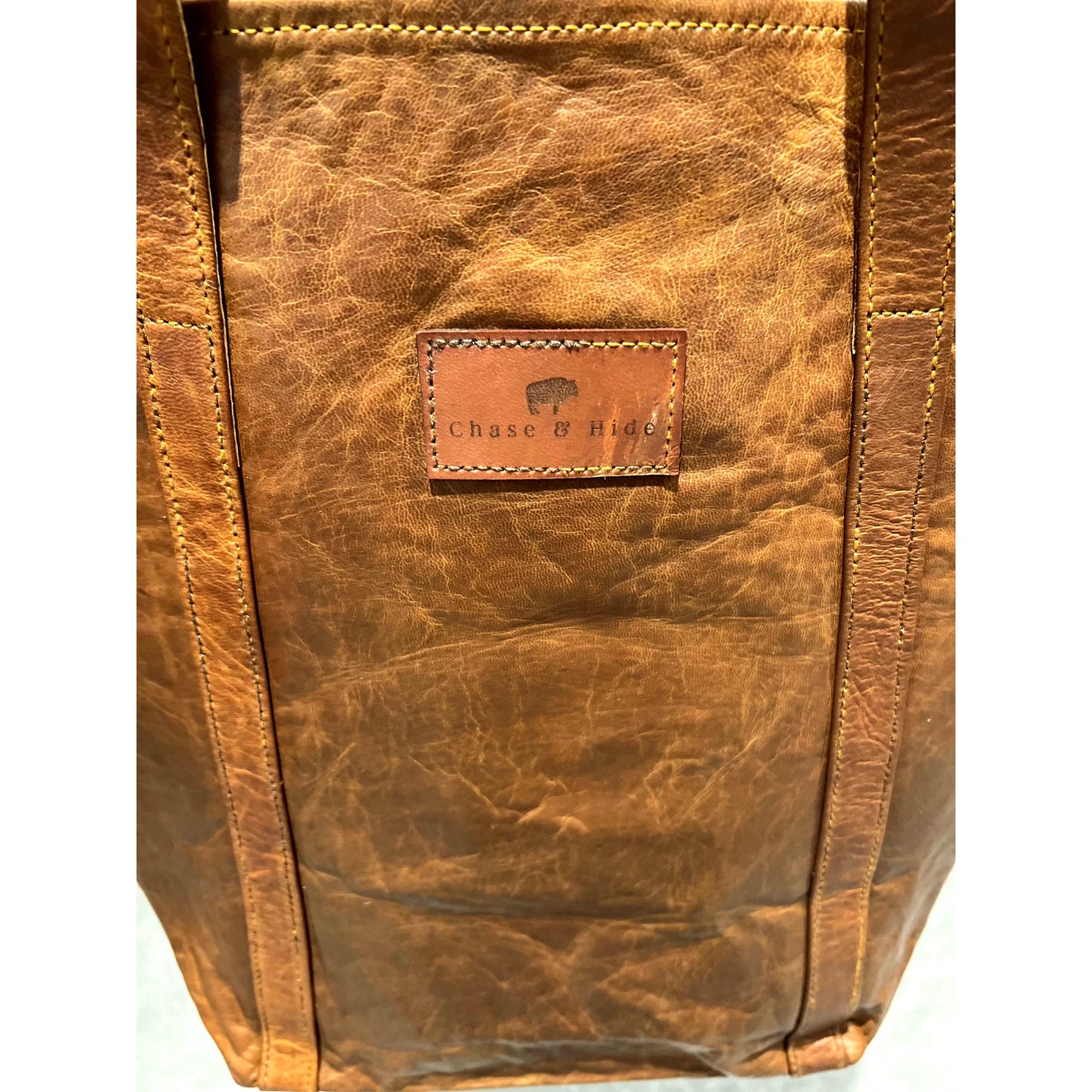 THE WRAP-AROUND LEATHER TOTE