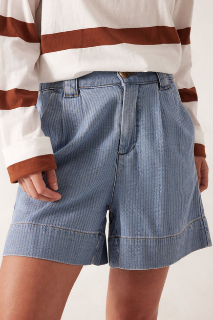 Billie Pleat Short