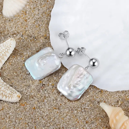 Nia Pearl Earrings