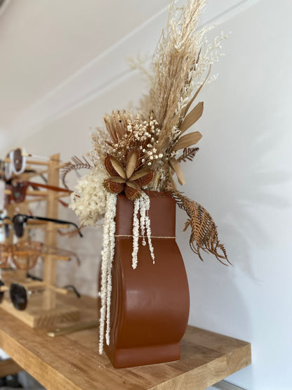Dried flowers + Vase
