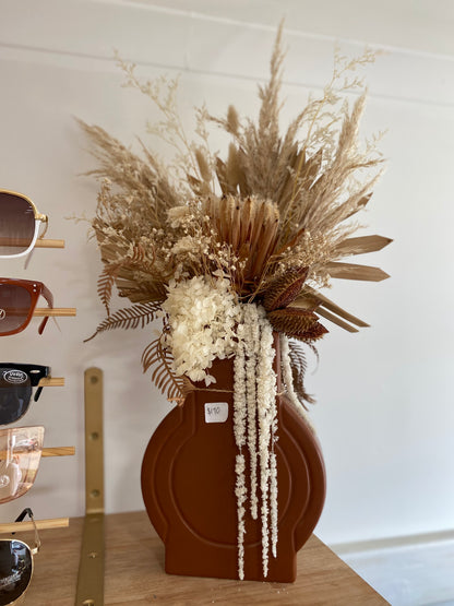 Dried flowers + Vase
