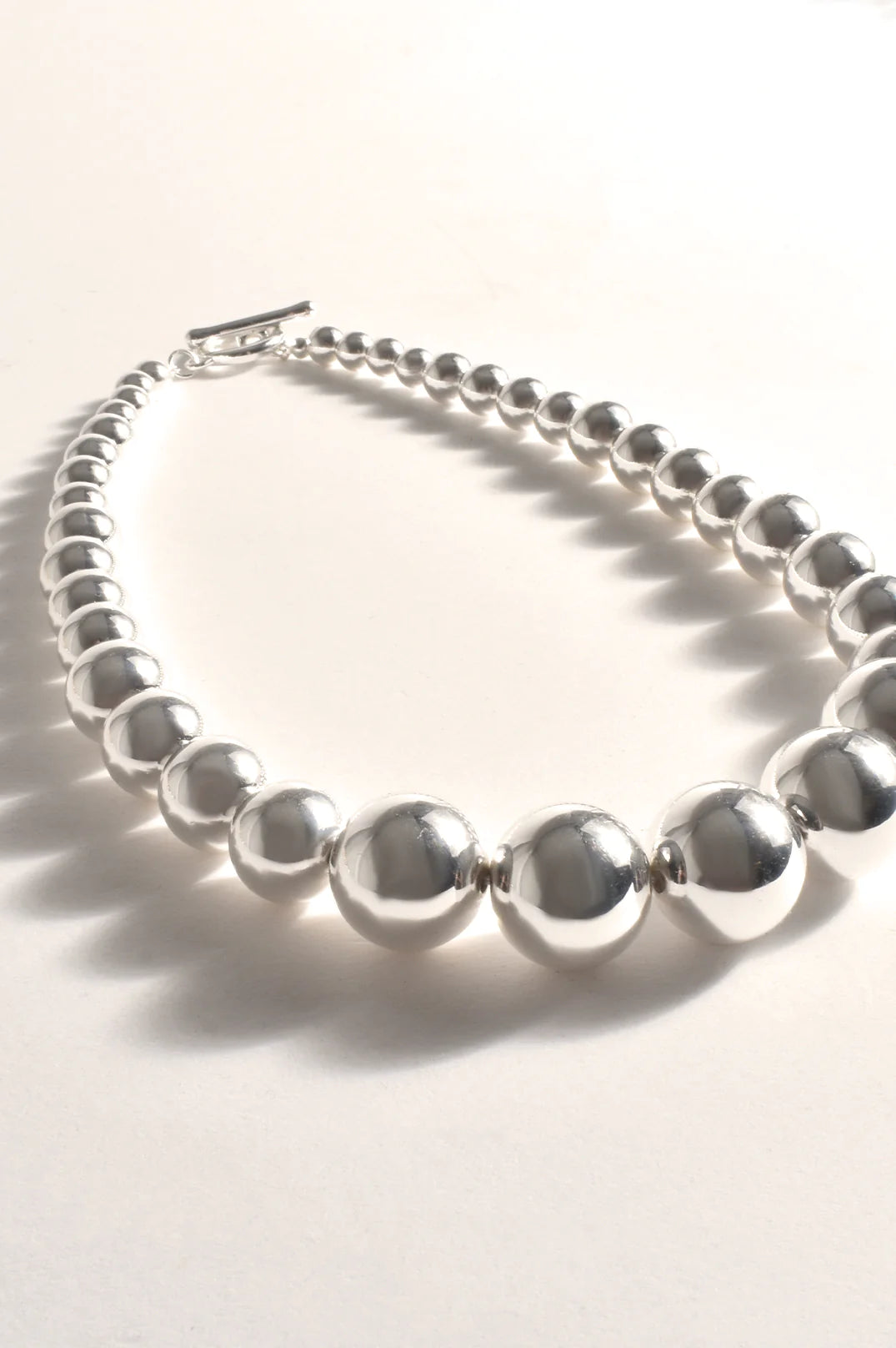Graduated Metal Ball Necklace